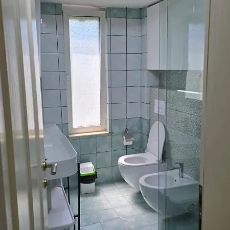 Aa Center View * טיראנה