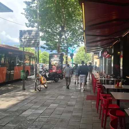 דירה Aa Center View טיראנה